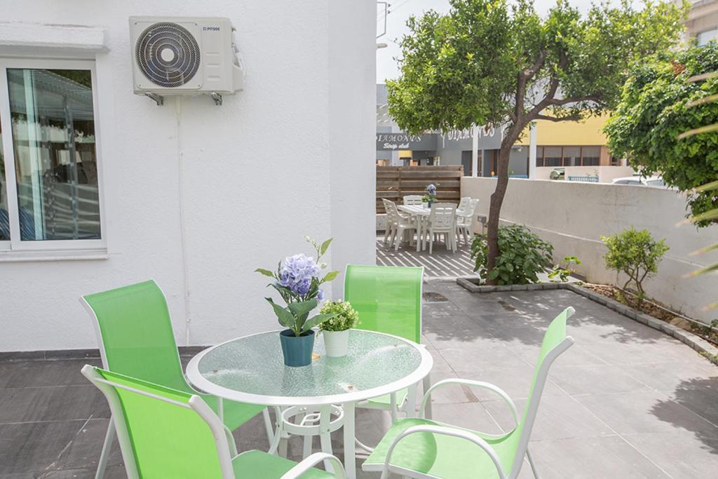 Merab Holidays Castalia 62 * Ajia Napa